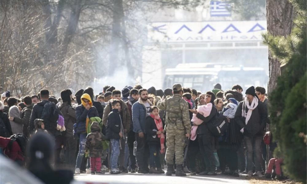 Αφγανός μετανάστης: «Δεν υποχωρούμε, θα περάσουμε κρυφά τη νύχτα»